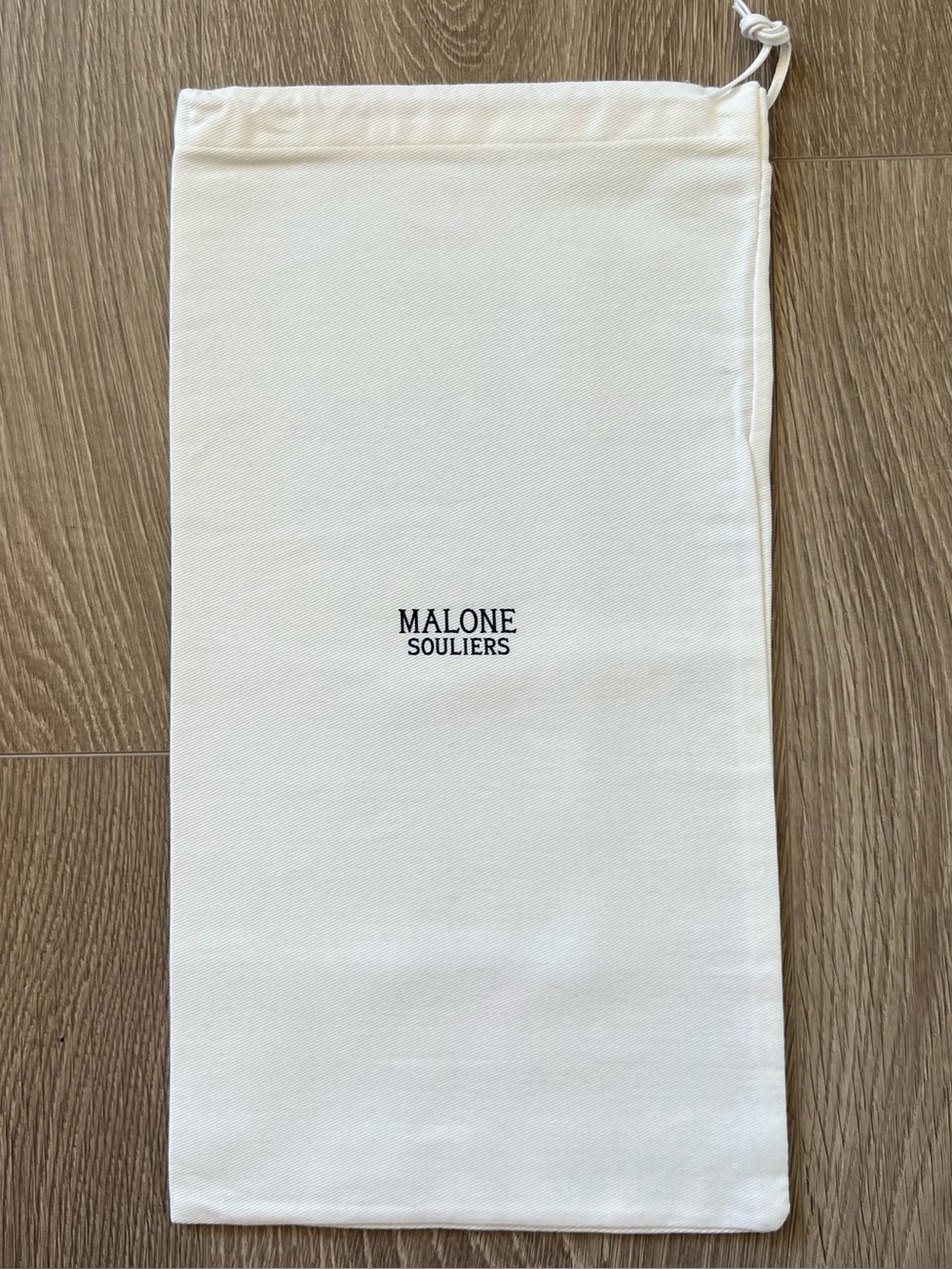 Malone Souliers Weitzman dust bag (C673) c